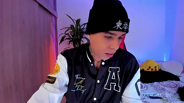 aldrinwhite online show from March 20, 4:34 pm