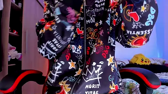 aldrinwhite online show from March 22, 3:48 pm