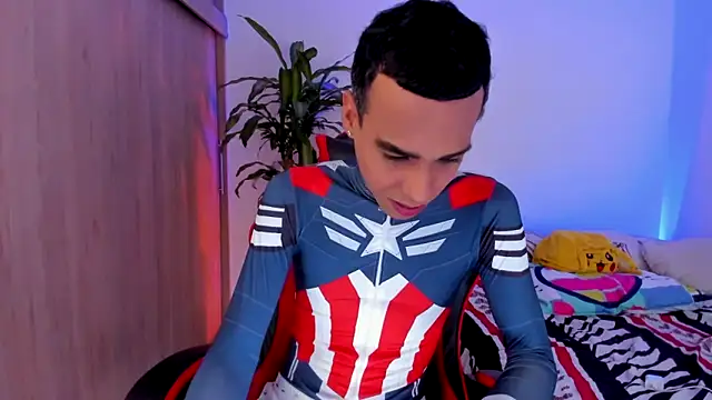 aldrinwhite online show from March 29, 6:08 pm