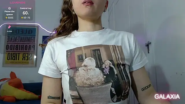 Snapshot of galaxiaa23 chatting on November 19, 10:21 pm galaxiaa23 online show from November 19, 10:21 pm