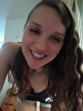 Snapshot of galaxiaa23 chatting on December 16, 5:18 pm galaxiaa23 online show from December 16, 5:18 pm