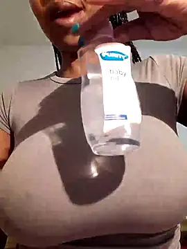 realsquirter online show from September 26, 8:07 am