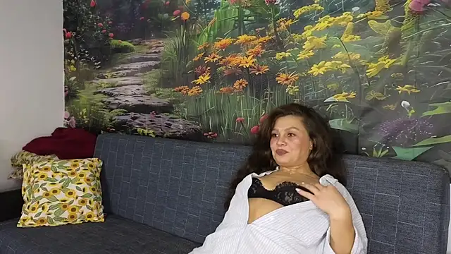 MadameDeFeu online show from October 4, 10:57 am