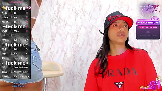 BarbieHotLaura online show from January 12, 11:58 pm