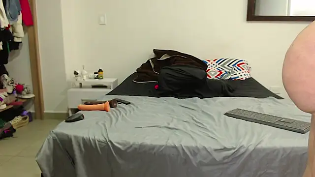 Snapshot of AnnieRoss69 chatting on February 28, 3:37 pm AnnieRoss69 online show from February 28, 3:37 pm