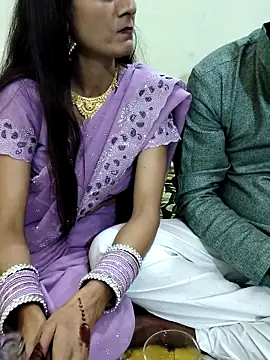Snapshot of indian_yourshreya69 chatting on October 10, 6:18 pm indian yourshreya69 online show from October 10, 6:18 pm
