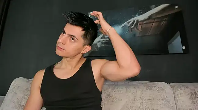 Snapshot of Crhis_N_Derek chatting on December 22, 2:27 pm Crhis N Derek online show from December 22, 2:27 pm