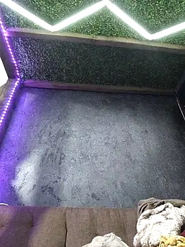 Snapshot of pleasure_of_life chatting on October 16, 4:52 pm pleasure of life online show from October 16, 4:52 pm