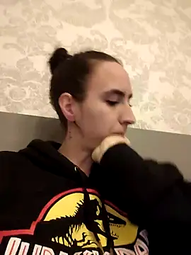 Snapshot of pleasure_of_life chatting on October 24, 9:33 pm pleasure of life online show from October 24, 9:33 pm