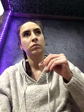 Snapshot of pleasure_of_life chatting on November 18, 5:17 pm pleasure of life online show from November 18, 5:17 pm