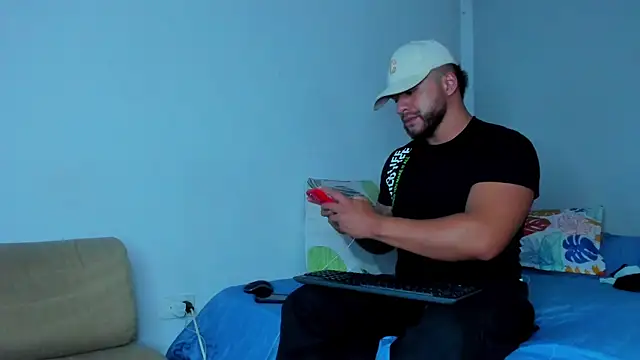 ToonyDee online show from November 14, 4:00 am