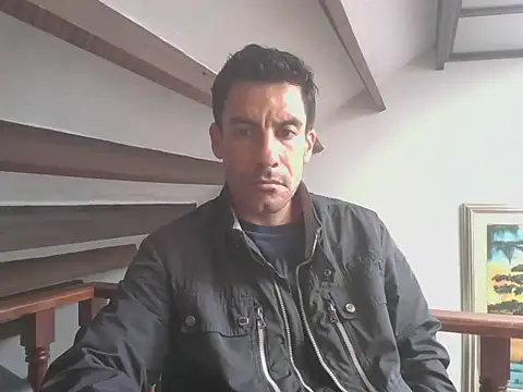 Snapshot of elkike1980 chatting on April 30, 2:12 pm elkike1980 online show from April 30, 2:12 pm