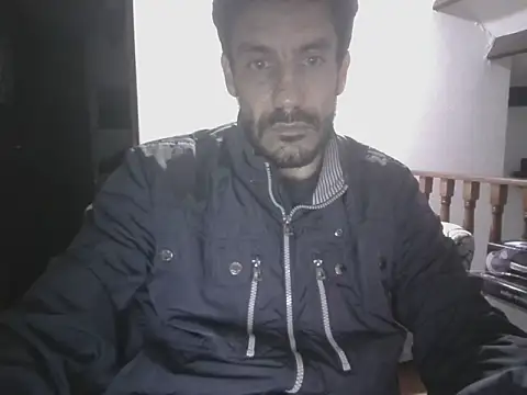 Snapshot of elkike1980 chatting on May 27, 3:14 am elkike1980 online show from May 27, 3:14 am