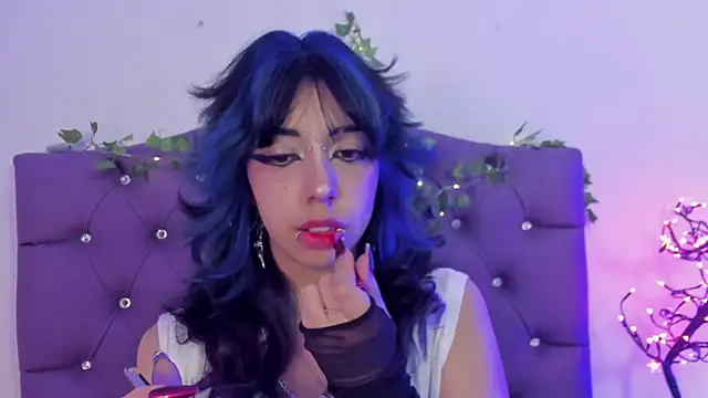 Nyx nayla online show from December 11, 8:39 pm