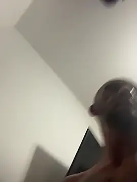 Snapshot of DaddySonBR chatting on December 14, 6:08 am DaddySonBR online show from December 14, 6:08 am