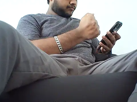 Snapshot of mr_AV chatting on June 6, 3:00 am mr AV online show from June 6, 3:00 am