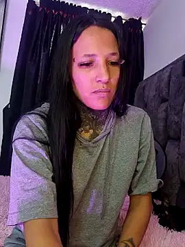 Nicole420squirt online show from December 28, 3:59 pm