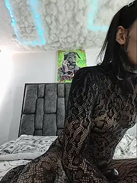 Snapshot of Nicole420squirt chatting on March 31, 5:35 pm Nicole420squirt online show from March 31, 5:35 pm