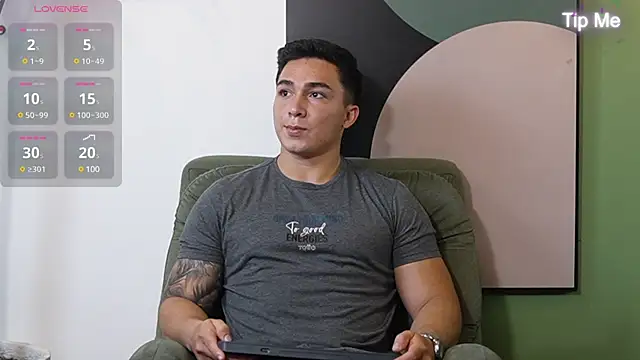 Ryan Hunt online show from February 14, 2:44 pm