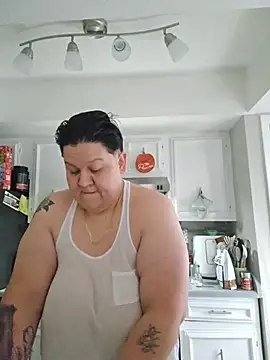 Snapshot of DevilDahm chatting on November 9, 8:29 pm DevilDahm online show from November 9, 8:29 pm