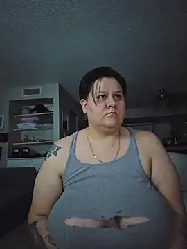 Snapshot of DevilDahm chatting on November 26, 4:24 am DevilDahm online show from November 26, 4:24 am