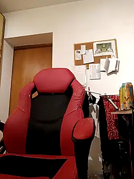 Snapshot of BigDickEnrg7195 chatting on January 20, 9:53 pm BigDickEnrg7195 online show from January 20, 9:53 pm