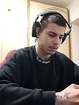 Snapshot of BigDickEnrg7195 chatting on February 21, 9:54 pm BigDickEnrg7195 online show from February 21, 9:54 pm