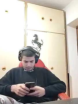 Snapshot of BigDickEnrg7195 chatting on February 23, 9:37 pm BigDickEnrg7195 online show from February 23, 9:37 pm