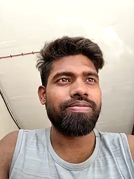 INDIANBOY7439 online show from June 3, 11:35 am