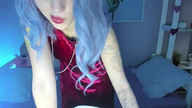 Snapshot of AnneTenet chatting on January 12, 9:08 am AnneTenet online show from January 12, 9:08 am