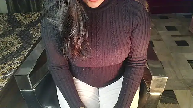 aarushi sharmaa online show from January 18, 3:43 am