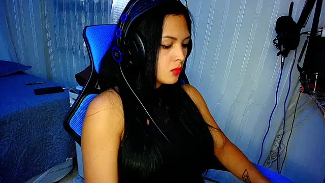 MOMMYJEVAA online show from March 11, 8:53 pm