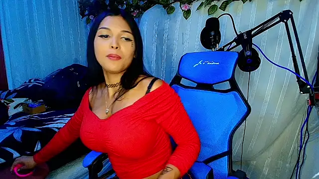 MOMMYJEVAA online show from March 19, 11:25 pm