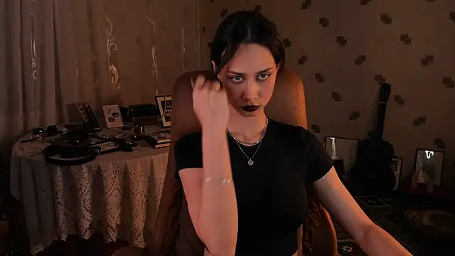 unaericaabistrong online show from June 4, 6:47 pm