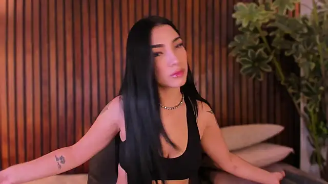 Jennmiiller  online show from September 19, 11:55 am