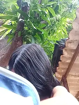 Snapshot of Julix_A chatting on December 21, 7:49 pm Julix A online show from December 21, 7:49 pm