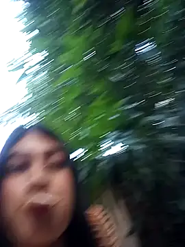 Snapshot of Julix_A chatting on January 4, 9:31 pm Julix A online show from January 4, 9:31 pm