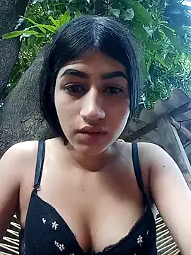 Snapshot of Julix_A chatting on January 19, 3:21 pm Julix A online show from January 19, 3:21 pm