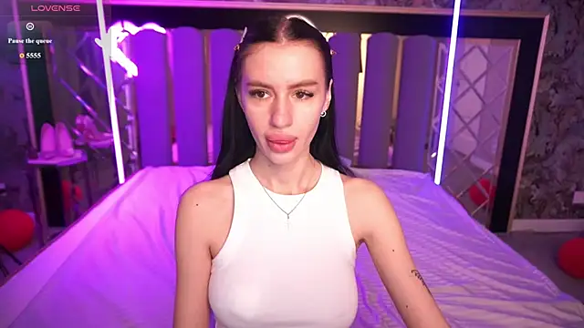 Snow WhiteeeX online show from March 28, 6:35 am