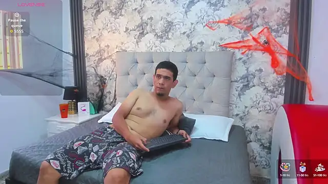 Snapshot of alexxa_and_sadman chatting on October 15, 2:28 pm alexxa and sadman online show from October 15, 2:28 pm