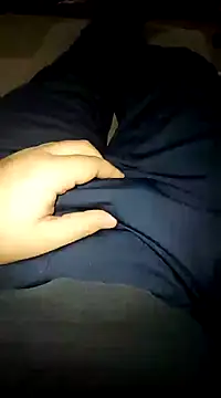 Snapshot of reelciii21 chatting on January 2, 4:46 pm reelciii21 online show from January 2, 4:46 pm