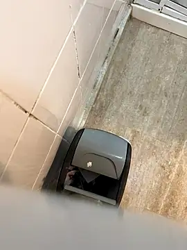 Snapshot of reelciii21 chatting on September 24, 9:40 pm reelciii21 online show from September 24, 9:40 pm