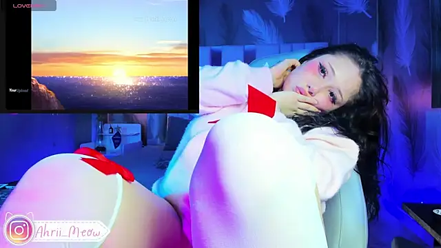 Snapshot of AHRI_LEE chatting on January 3, 2:54 am AHRI LEE online show from January 3, 2:54 am