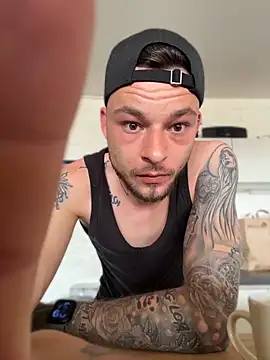 hottwoboys online show from May 24, 7:35 am