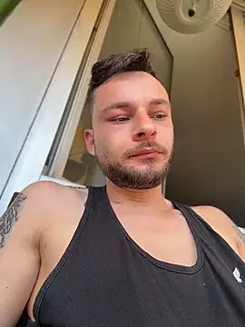 hottwoboys online show from May 28, 8:11 am