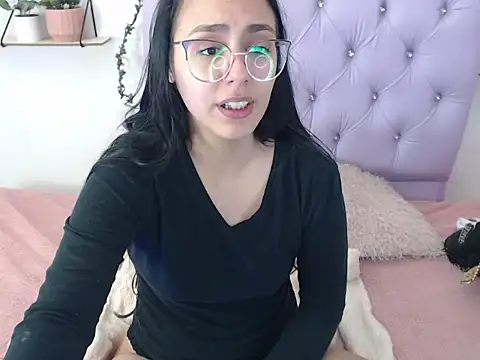 Freyja 01 online show from September 14, 3:38 am