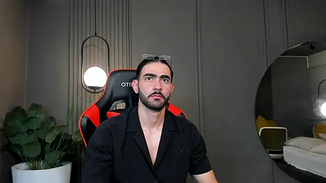 Snapshot of Austin_bolt chatting on January 15, 3:11 am Austin bolt online show from January 15, 3:11 am