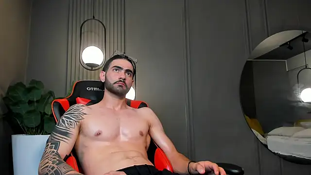 Snapshot of Austin_bolt chatting on January 15, 6:12 am Austin bolt online show from January 15, 6:12 am