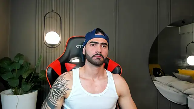 Snapshot of Austin_bolt chatting on January 17, 2:18 am Austin bolt online show from January 17, 2:18 am