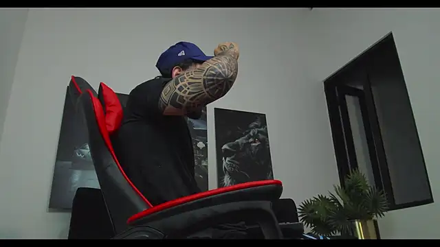 Snapshot of Austin_bolt chatting on January 31, 2:58 am Austin bolt online show from January 31, 2:58 am